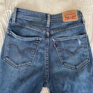 Levi high waisted skinny jeans